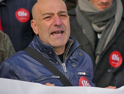 17-12-05 ProtestaDespidoCorenServicarneXulgadosOurense06.JPG